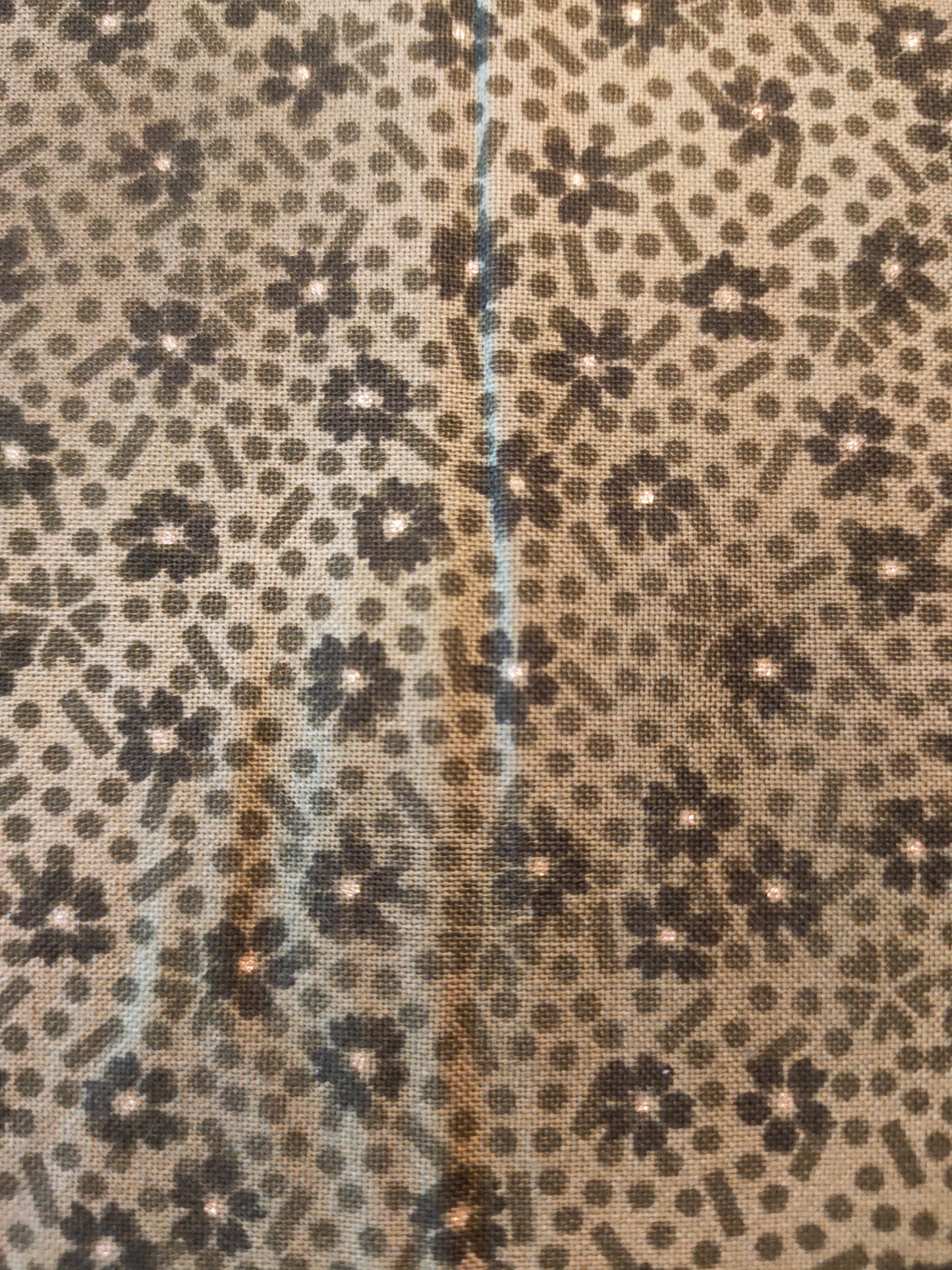 Makower 100% cotton fabric fat quarter green flowers