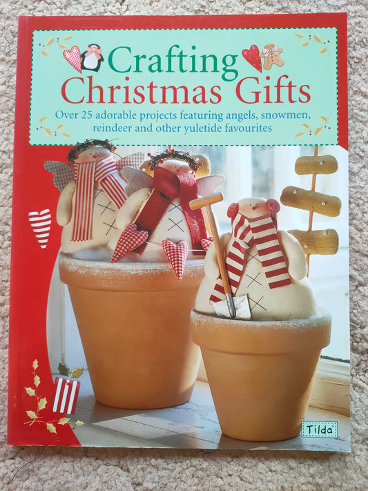 Tilda Crafting Christmas Gifts Book